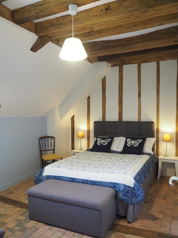 Bed and Breakfast Les Grands-Aulnais Cossé-le-Vivien Exterior foto